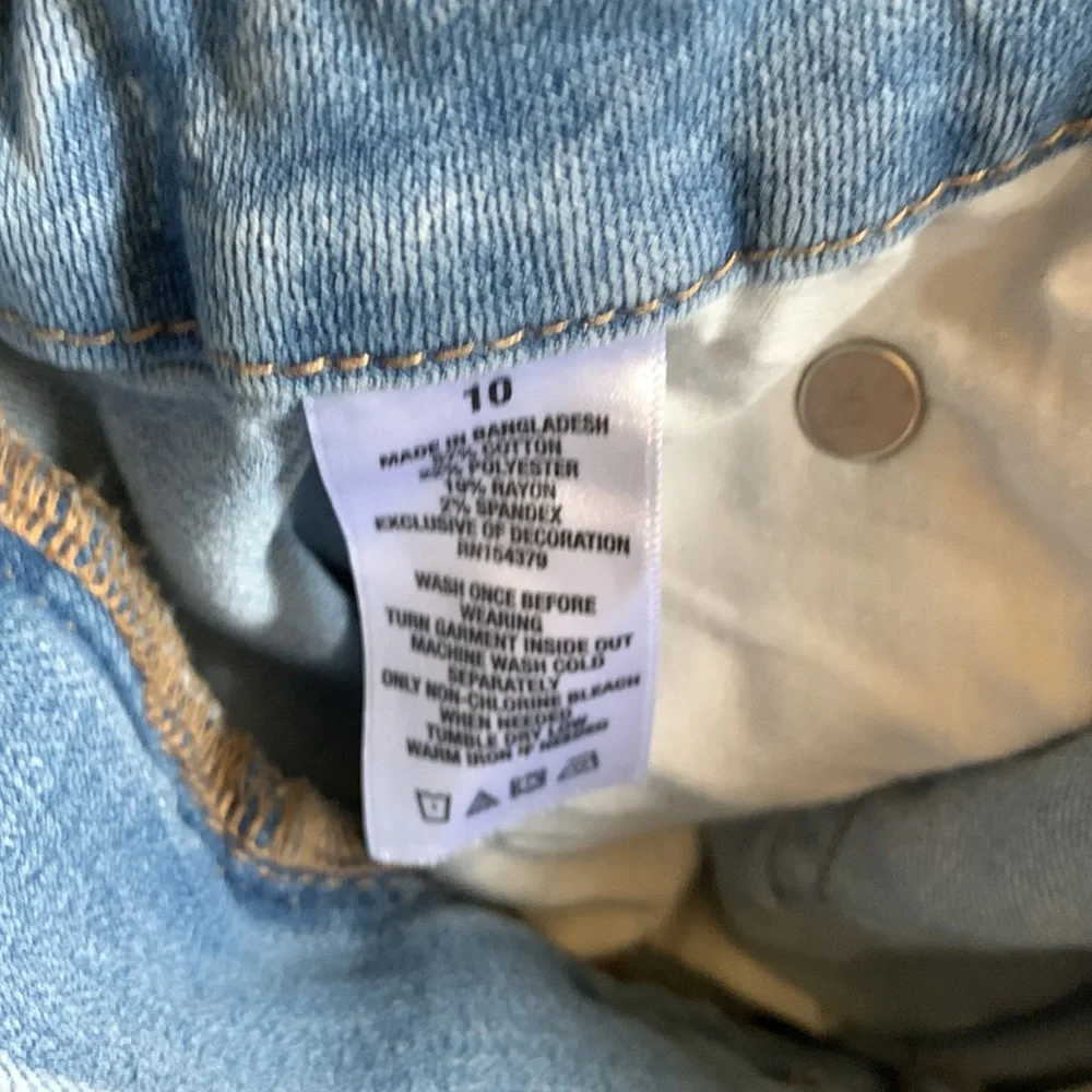 Aeropostale High Rise Curvy Shorts (10) - Picture 4 of 4